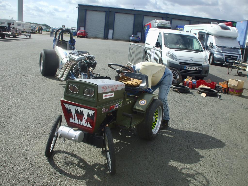 Hot Rod Drags At Santa Pod Photos Retro Rides