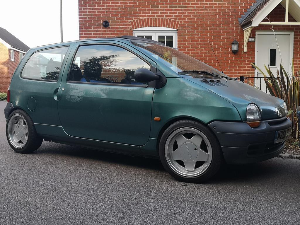 At $2,500, Should We All Hail This 1995 Renault Twingo?