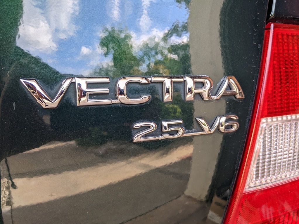 What are the most common problems with a used Opel Vectra C? 