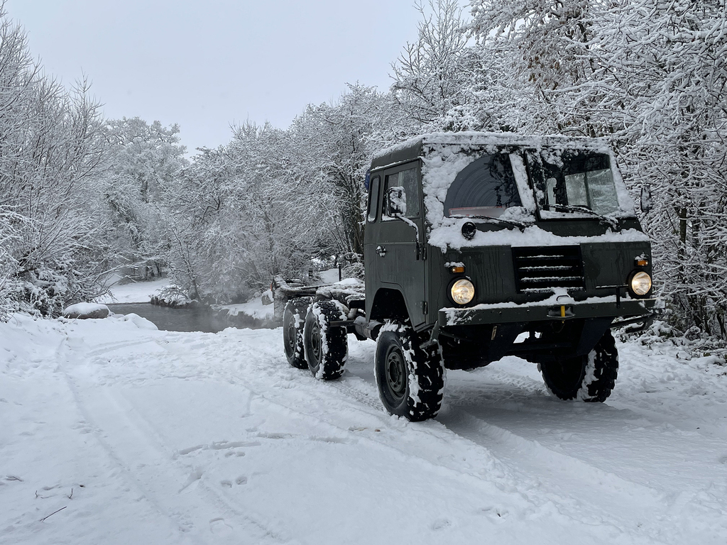 volvo 6x6 with chains in winter 